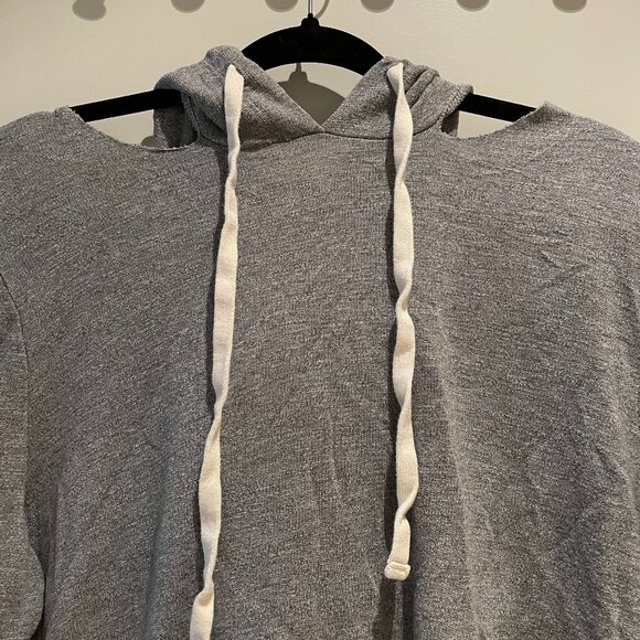 Monrow Hoodie in Grey - Picture 3 of 12